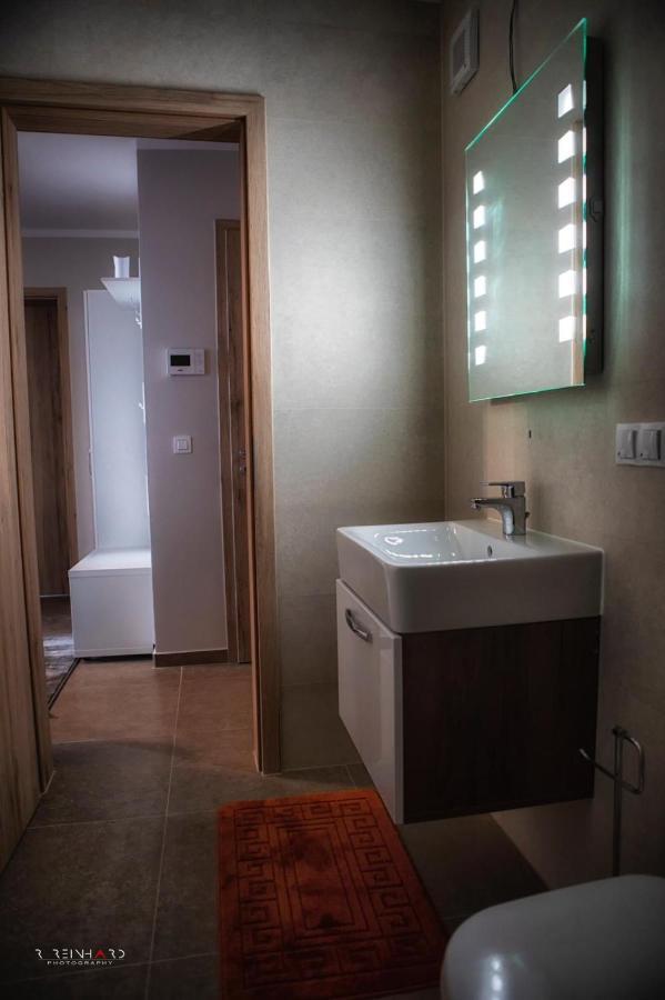 Appartement Apartament Heavenly Heaven Braşov Extérieur photo